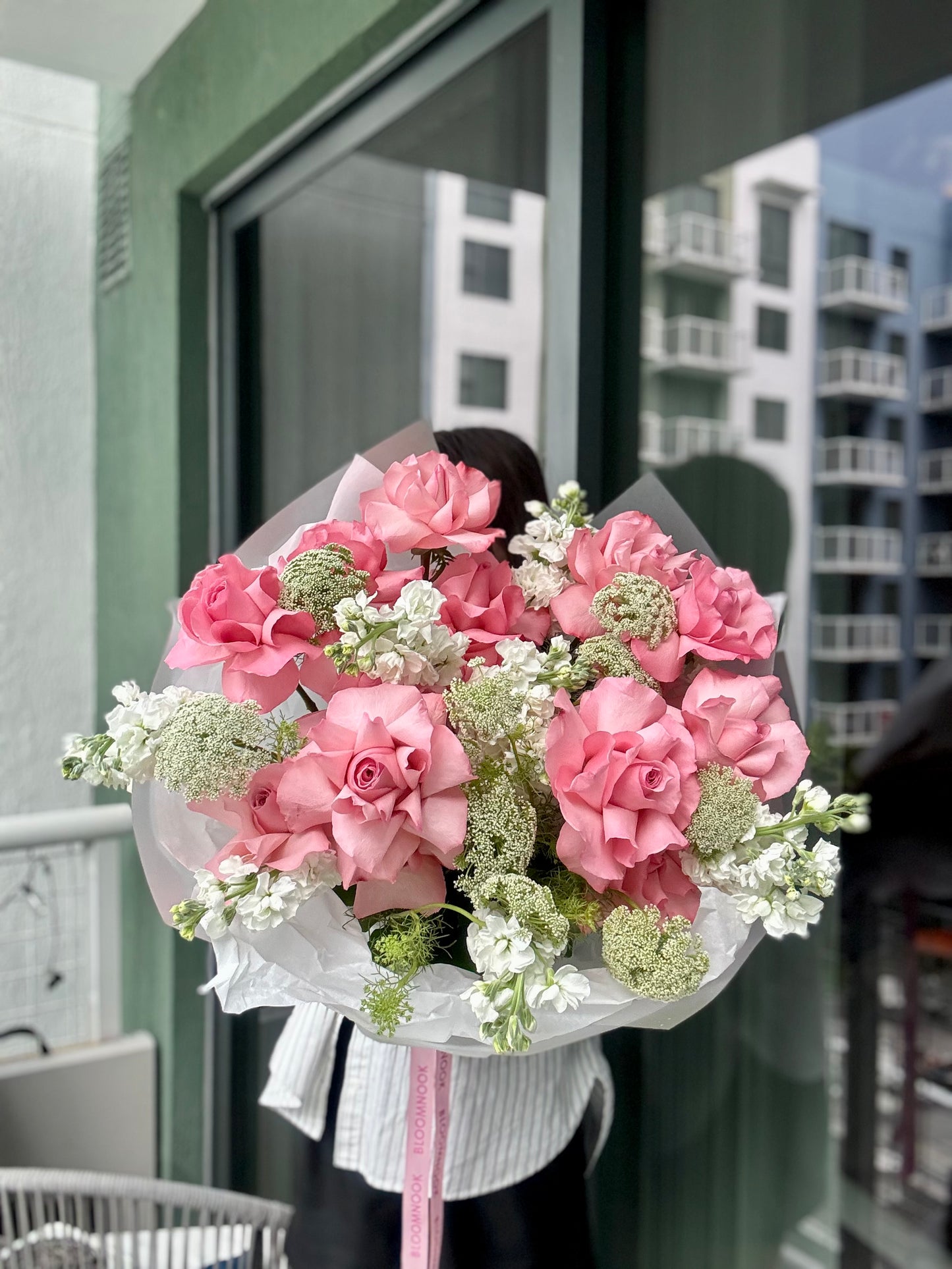 «Pink Queen» pink French roses, stock, green crown
