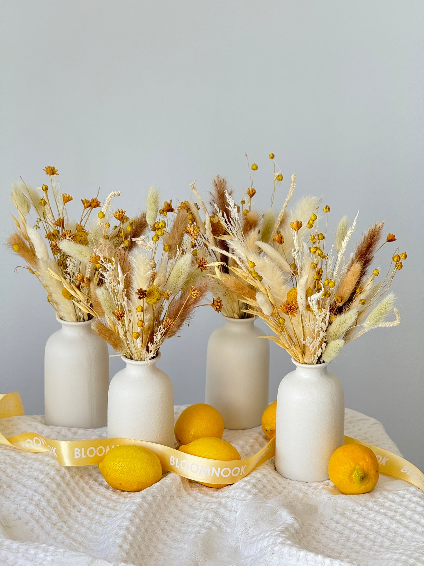 Dry flower bud vases