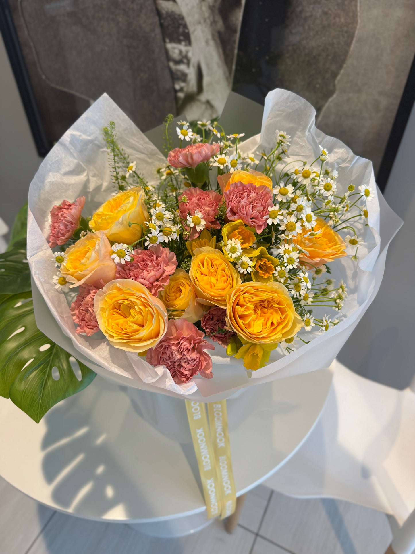 «Golden Meadow» garden roses, chamomile, carnation