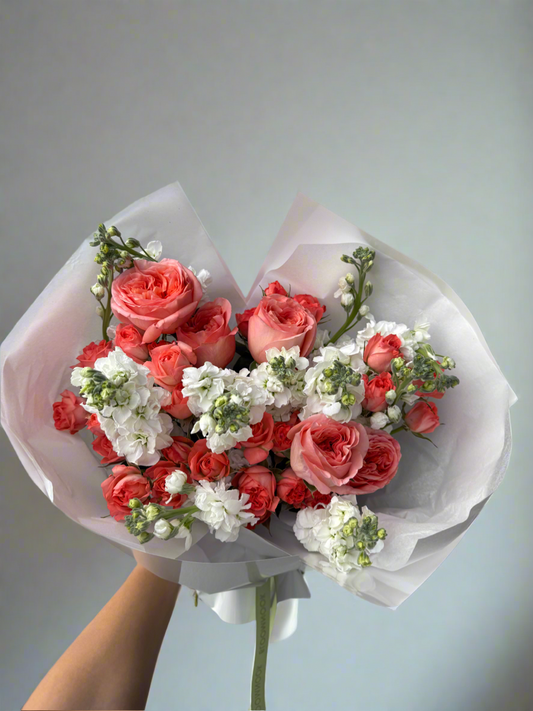 «Barbie» peony roses, stock, spray roses