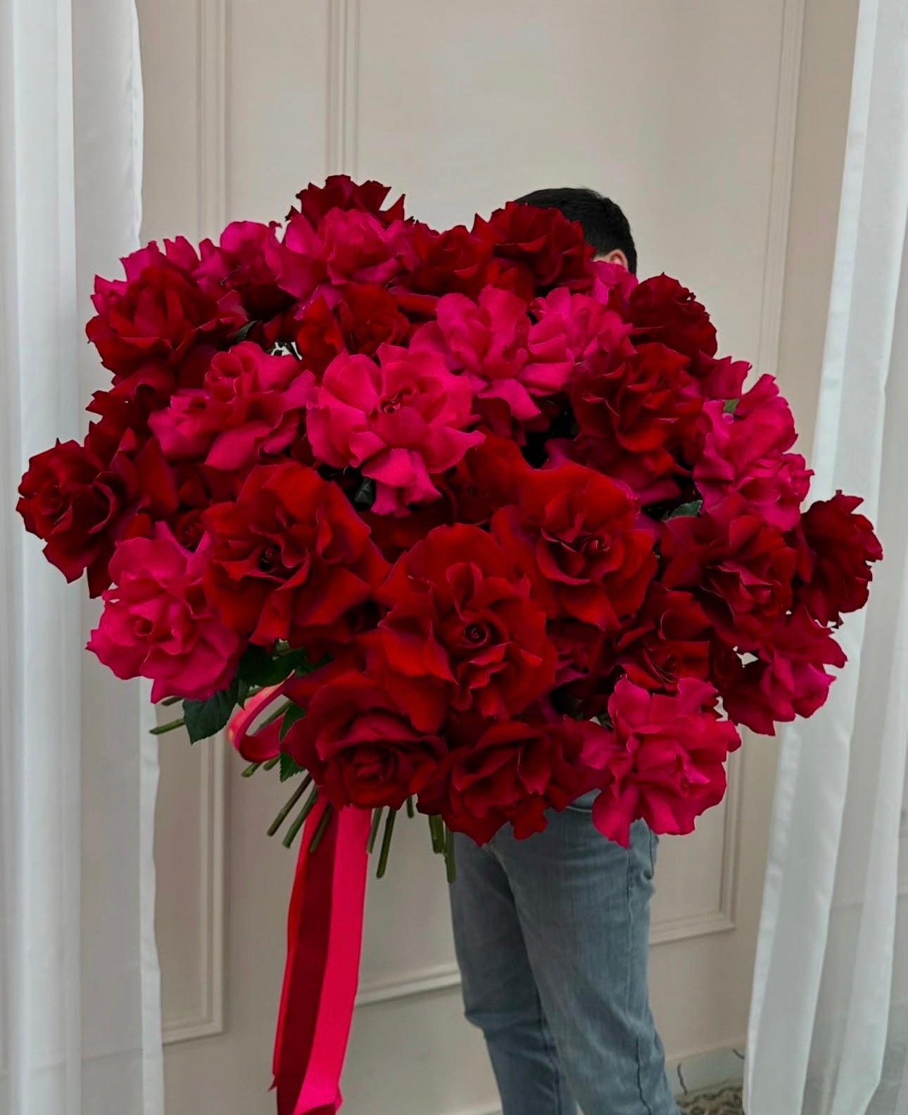 «Red Passion» French red roses, pink fluid roses