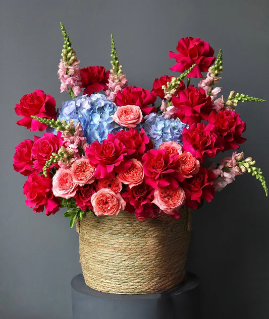 «Raspberry Paradise» French roses, hydrangeas, garden roses, basket