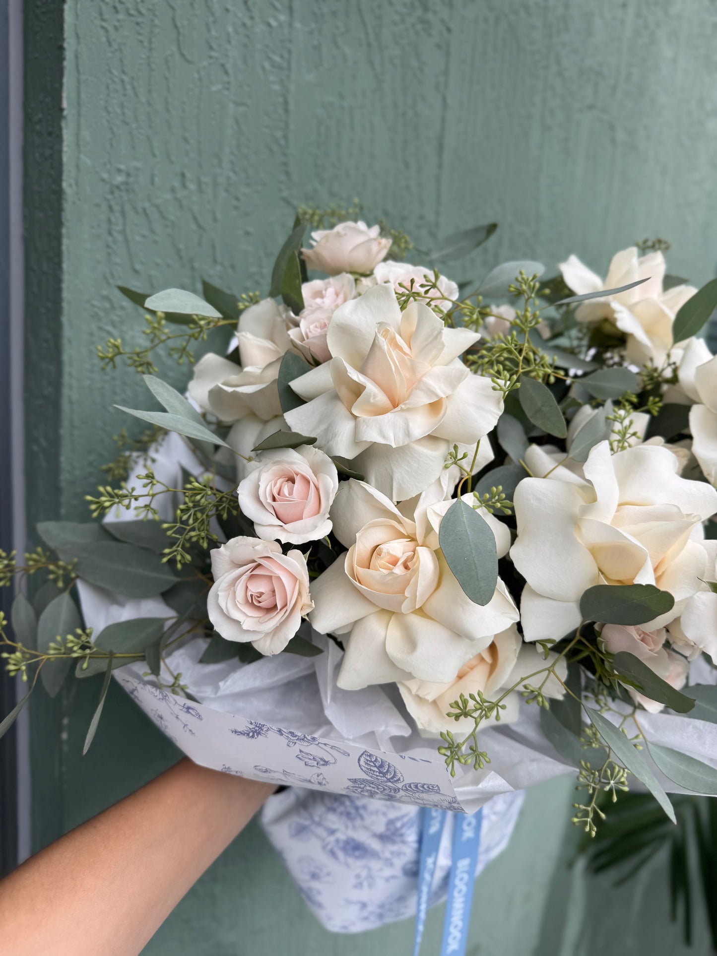 «Cream ceremony» white French roses, eucalyptus, spray roses