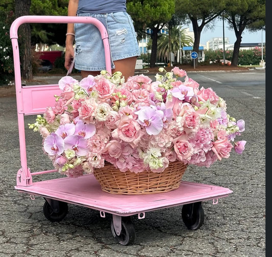 «Luxurious Pink Basket»hydrangeas, orchids, roses,
