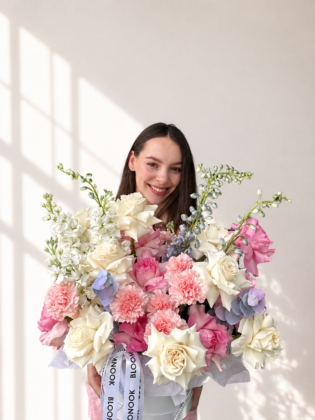 «Spring mood» box with French roses, carnation, delphinium, stock